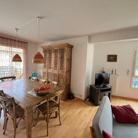 Appartement Arcachon: T4 Confort Avec Balcon Et Parking - Fr-1-319-622 Arcachon